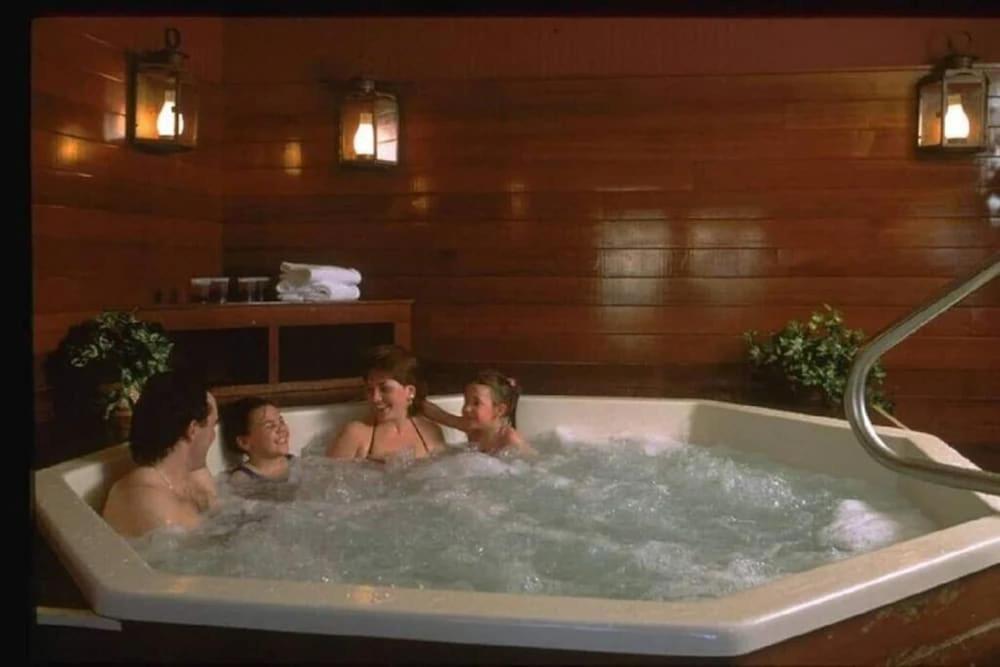 Gorgeous 1St Fl Mtn View Jiminy Suite Sleeps 4 Ski On Off 汉考克 外观 照片